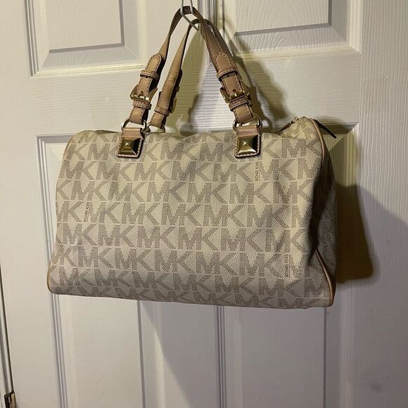 Michael Kors Grayson Satchel Monogram cream and tan straps . - Picture 2 of 15